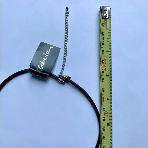 🗝️ Genuine Cubic Zirconia with Faux Pearl Pendant on a Faux Black Leather Rope - Picture 7 of 8